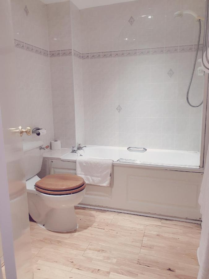 The Crown House Inn Great Chesterford Extérieur photo