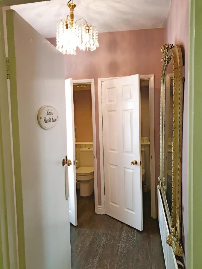 The Crown House Inn Great Chesterford Extérieur photo