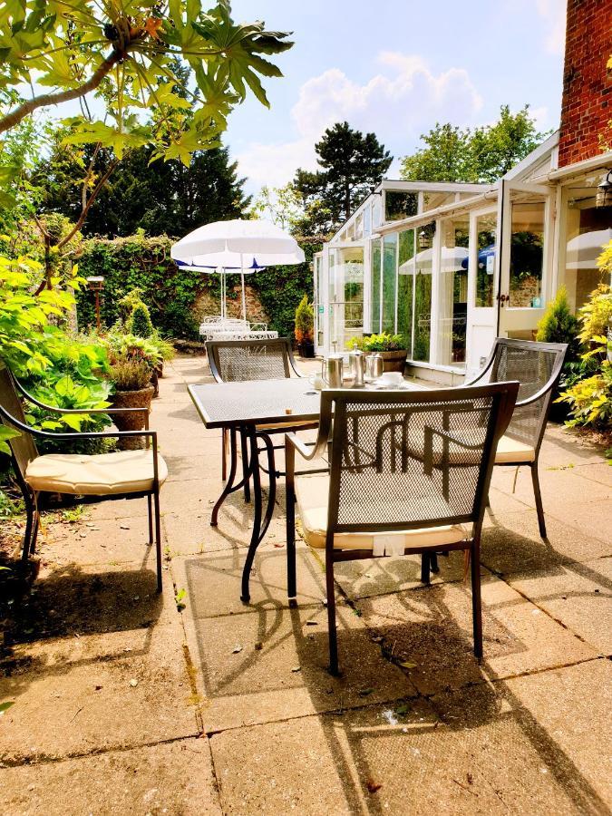The Crown House Inn Great Chesterford Extérieur photo