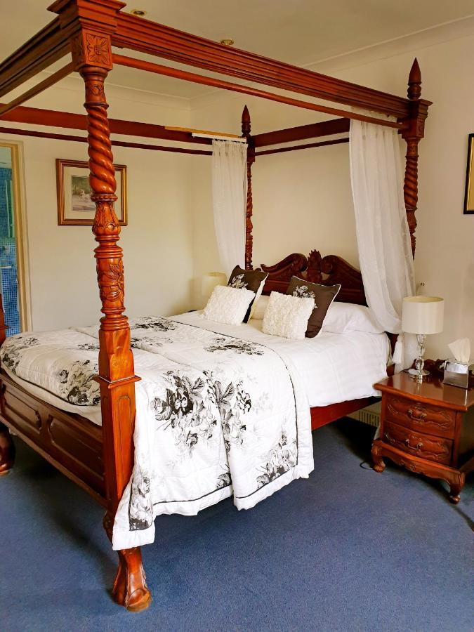 The Crown House Inn Great Chesterford Extérieur photo