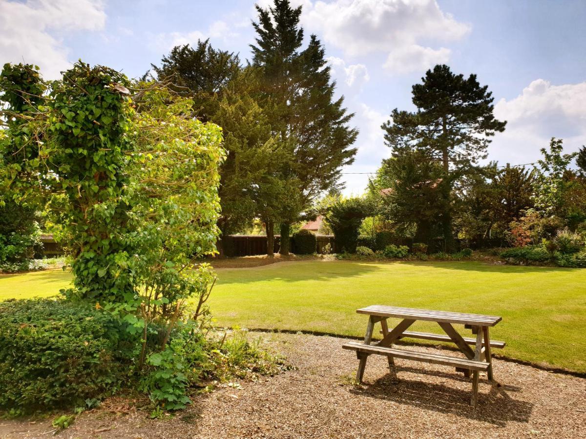 The Crown House Inn Great Chesterford Extérieur photo